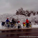 Schnee am Lake Sevan