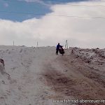 Aufstieg hinter Martuni - Radreisen im Winter