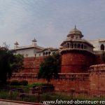 am Taj Mahal in Agra