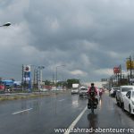 Regenschauer hinter Chon Buri