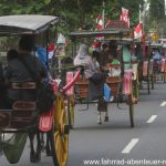 Touristenrummel vor Borobudur