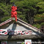 ein kleines Wharenui einer Maori-Familie