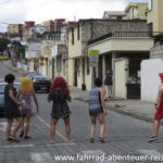 Die Witwen der Munecas - Karneval in Ecuador