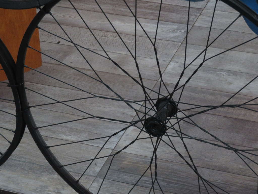 Fahrrad-Laufräder: Was die Speichen aushalten müssen
