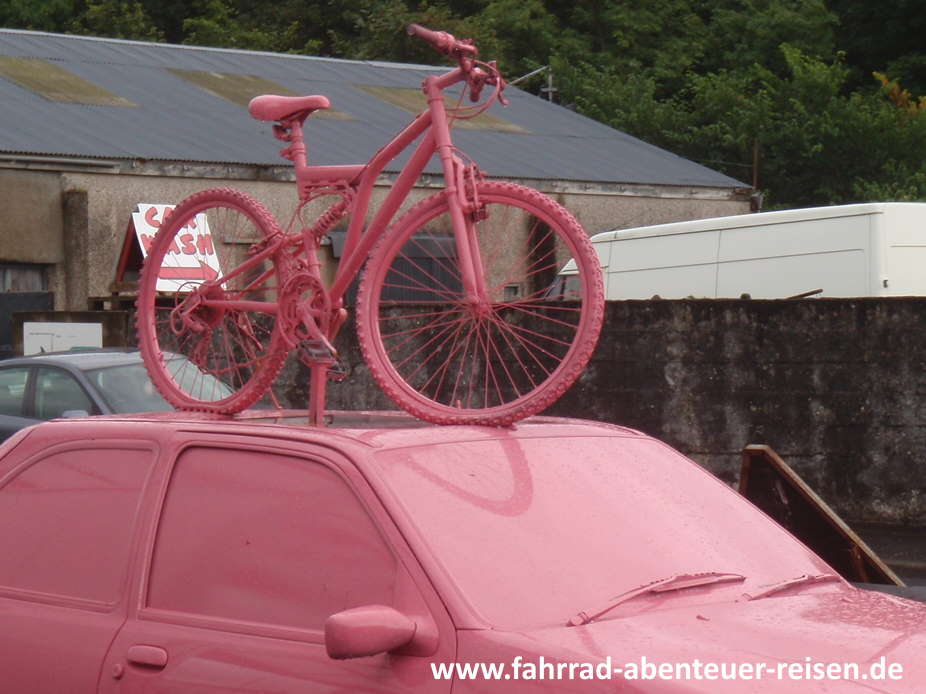 Fahrrad mit Fahrradträgern transportieren – Regeln im Ausland