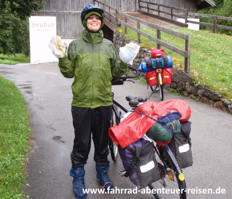 Fahrradbekleidung: Wasserdicht und Atmungsaktiv? Schutz bei Regen